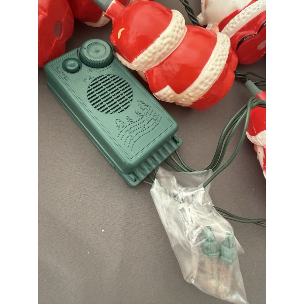 VTG Foremost 30 Musical Santa Lights in Motion 21 Songs 7 Functions Christmas - Picture 7 of 10